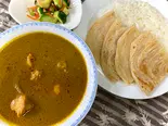 Chicken Curry Paratha Set (Half Japanese Rice)チキンカリーパラタセット(日本米ハーフ)（南インド料理コチンニヴァース）