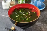 わかめスープ（国産牛ホルモン焼きそば ホルそば亭 西神奈川3丁目2号店）