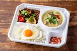 【タイ定番2種】ガパオ＆グリーンカレーセット Gapao and Green Curry Set（THAIND(タインド)|ガパオ・タイ料理＆本格インドカレー）