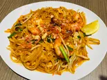 エビパッタイ Shrimp pad thai（スパイスHUB 市ヶ谷）