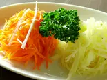 "拌双丝〜ジャガイモとニンジンのさっぱり和え〜 "（西安刀削麺酒楼 三田店）
