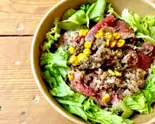 ビーフペッパーステーキ丼（Treasure）