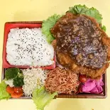 牛あんかけチキンカツ弁当（てんこもり弁当湊川店）