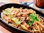 国産ホルモン鉄板焼き（【本格町中華】珍十番）
