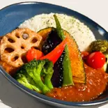 ベジタブルトマトカレー6種(トマトカレーとワインのお店sept)