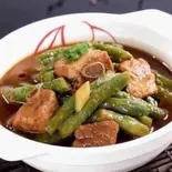スペアリブとインゲンの煮込み(排骨炖豆角)（聚香源）