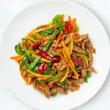 細切り牛肉の唐辛子強火炒め Thinly Sliced Beef & Chili Pepper Flamed Stir-Fry(小星星餃子酒場)