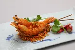 飄香串串蝦-天使の海老のスパイシー串 2本（中國菜 老四川 飄香 飄香小院(六本木店)）