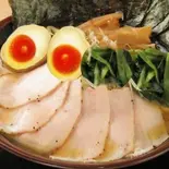 家系豚骨醤油ラーメン全部のせ Pork Bone ＆ Soy Sauce Ramen with All Toppings（麺匠 鶏吟 保谷店）