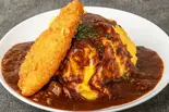フィッシュフライとろたまオムライス（男のオムライス EGG BOMB 新橋店）