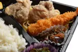 海老フライとから揚げ弁当（お弁当昆北(こんぺい)阿倍野店）