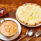 バターチキンカレーとハニーチーズナンセット Butter Chicken Curry & Honey Cheese Naan Set(NAN STATION CAFE&TERRACE)