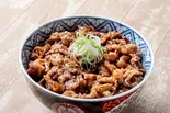 牛焼肉どんぶり（どんぶり 神宮軒 西新店）