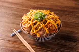 【ガッツリ特盛】お肉2倍！ご飯1.5倍！濃厚チーズのチャーシュー丼（究極のチャーシュー丼 豚太郎 日比野店）