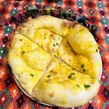 ガーリックナン Garlic Naan（New Delhi Spice）