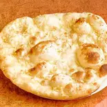 ガーリックナン Garlic Naan(アジア食堂ミヤビ)