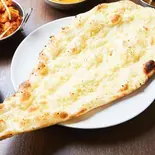 ガーリックナン Garlic Naan（シリバラジ 中目黒店）