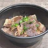 星空の黒牛の焼肉丼(北海らむしゃぶ×厳選ぶたしゃぶ 菜々亭)