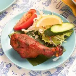 タンドリーチキン1ピース Tandoori Chicken 1P（本格インド料理 ラディカ）