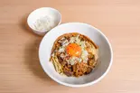 どて焼きまぜそば(ミニごはん付き)（RAMEN ガモウスマイル）