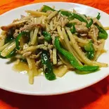 青椒肉絲（中華居酒屋 上海厨房）