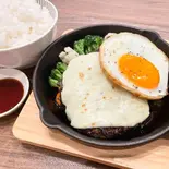 牛タンチーズエッグハンバーグ弁当（ふうふう食堂）