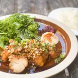 オイスターネギダレの油淋鶏定食（ロマンレコーズカフェ）