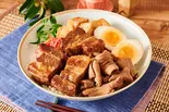 豚もつ煮と豚角煮丼（豚でもない角煮丼 豊豚 HOUTON 堀切5丁目店）