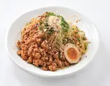 金ごま汁なし担々麺(ラーメン味来)