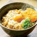 (小さめ丼)卵2個使った幸せになれるカツ丼(チキンカツ1枚)（太くて硬い蕎麦を、ワシガシ食べる！新感覚！ラー油つけ蕎麦 土佐堀佐々木）