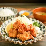 唐揚弁当（肉屋食堂 太助）