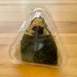 梅 玄米 (秩父産 天日干し) brown rice ball with sun dried, pickled plum（【手作りおにぎり専門店】おともさん hand made onigiri）