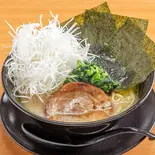 塩豚骨ネギラーメン（横浜家系ラーメン 壱之家）