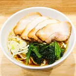 叉焼中華そば(薬味葱、ほうれん草、豚叉焼4枚)（中華そば 昭和軒 弘明寺店）
