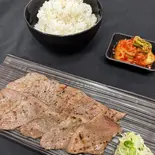 牛タン塩弁当（牛タン 縁）