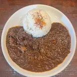 辛口牛すきカレー（じゅじゅカレー）