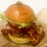 ベーコンチーズバーガー（Burger＆Bar Rare）