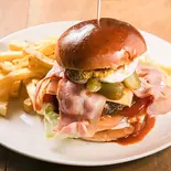 ベーコンチーズバーガー（Monkey Wrench）