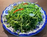 豆苗炒め（中華料理 無限鴨）