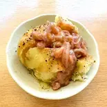 じゃがバター+函館塩辛のせ（福ひつじ）