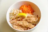 国産豚トロ丼（バーベキューハウスミドリヤ）