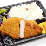 米パン粉で作ったJAPANXのグルテンフリーとんかつ弁当（ヘルシーハット）