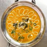 ナスチキンカレー Eggplant Chicken Curry(インドネパール料理マハデブ 若葉通店)
