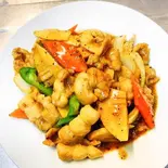 豚バラ肉の黒コジョウ炒め（華聖樓）