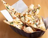 にんにくナン Garlic Naan（本格カレースターケバブ ビリヤニ ハラル専門店）
