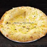 ガーリックチーズナン Garlic Cheese Naan（ハーブスパイスキッチン）