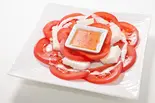 トマトチーズサラダ（ASIAN DINING＆BAR NAMASTE 武蔵新田店）