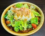 カリカリじゃこと豆腐のグリーンサラダ（燈）