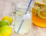 国産蜂蜜レモンジュース Lemon Juice with Domestic Honey(八百屋&Cafe はっぴ〜べじたぶる)