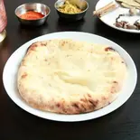 チーズナン Cheese Naan(インド・ネパール料理GANDHIJI)